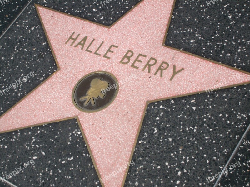 Vacation Travel Tour Halle Berry Hollywood