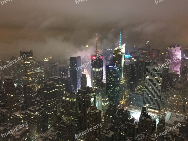 New York Mist Urban Light Dark Evening