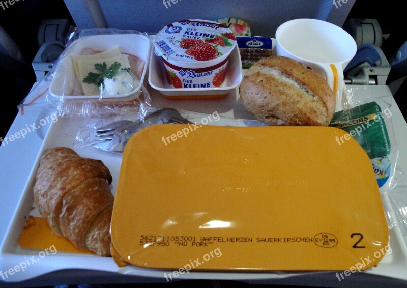 Breakfast Plane Food Lufthansa Croissant