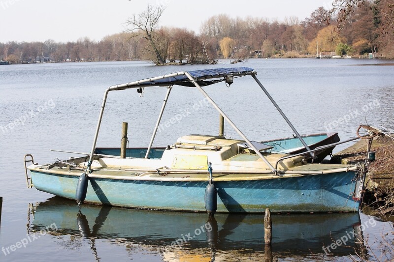 Boat Old Wreck Water Rust