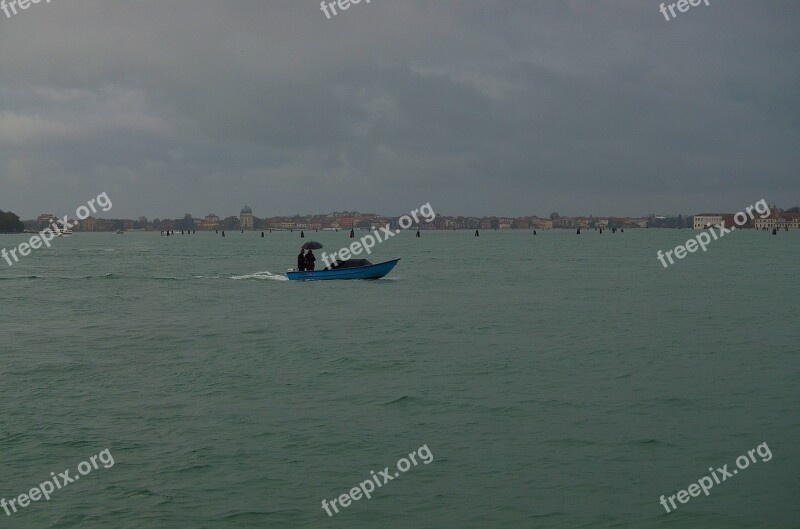 Venice Two In A Boat Boat Rain Channels