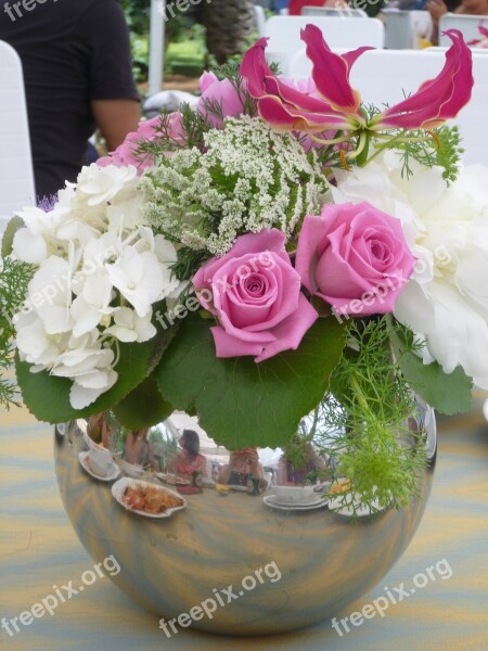 Romantic Center Flowers Table Decoration Free Photos