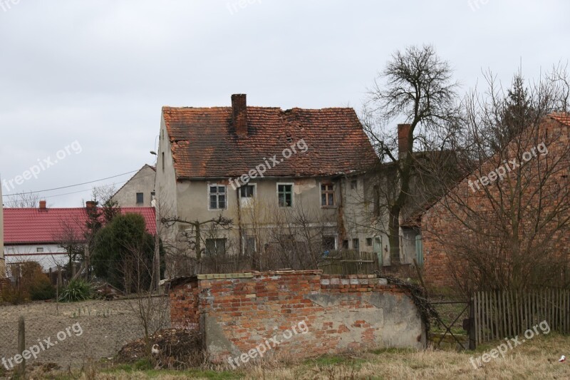 Old House Crash Poland Abandoned Demolition