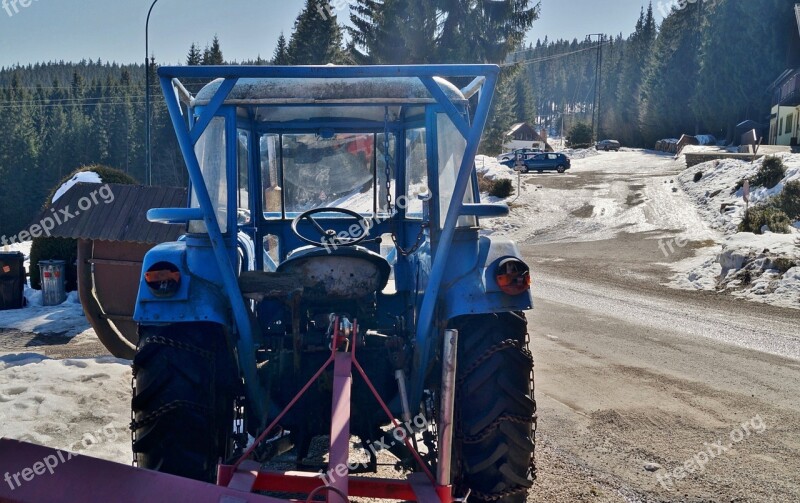 Tractor Zetor Oldtimer Winter Snow Scraper