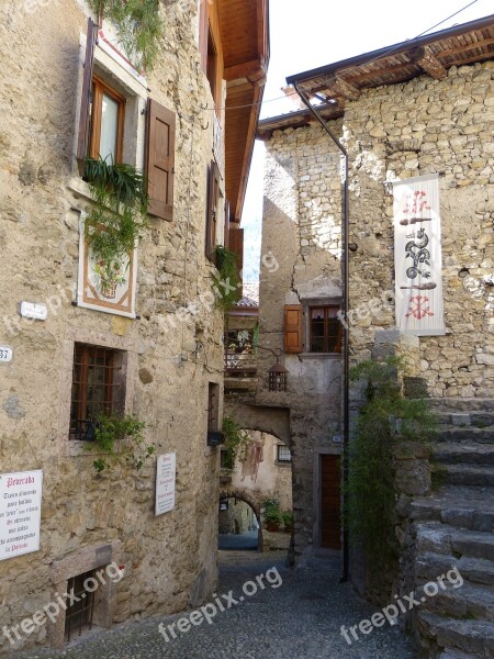 Alley Houses Gorge Medieval Village Village Canale Di Tenno