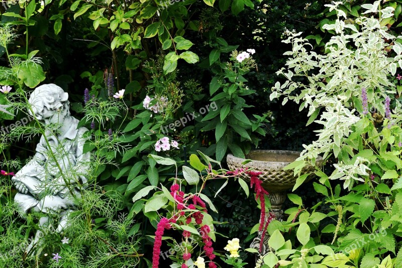 Garden Tranquil Figurine Bird Bath Lush