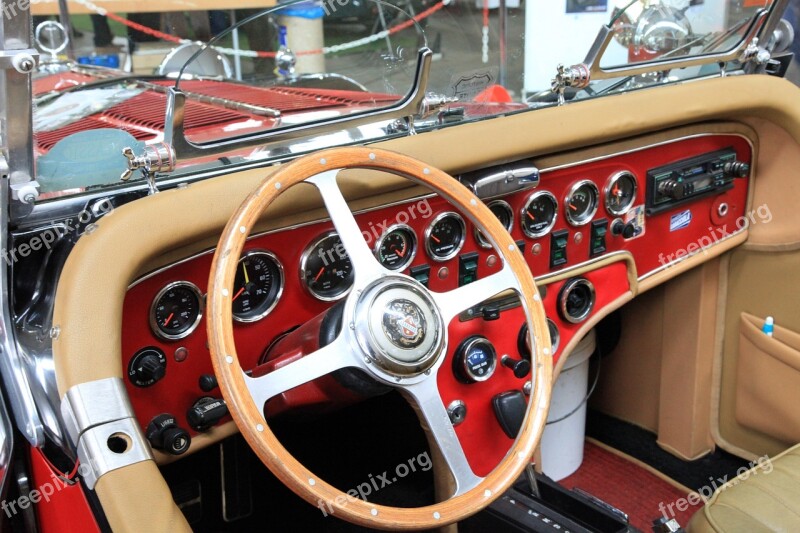 Oldtimer Excalibur Dashboard Steering Wheel Interior