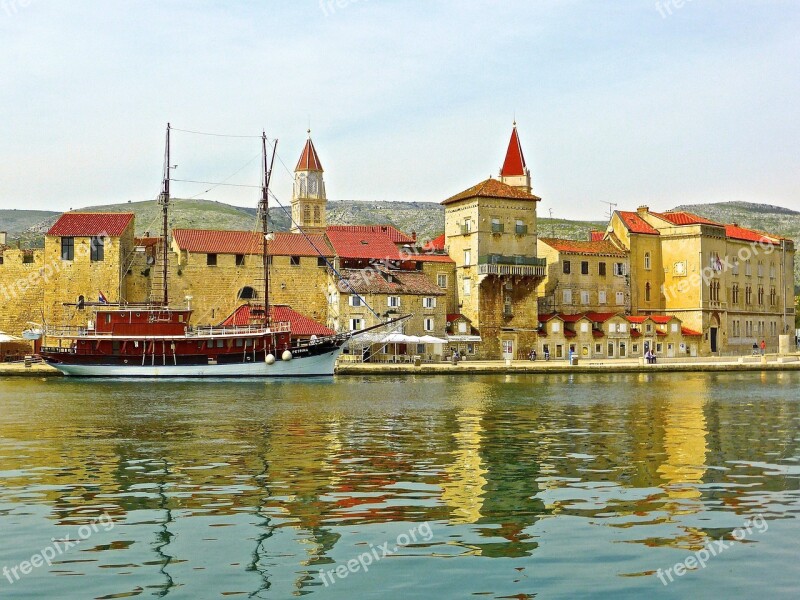 Trogir Seaside Reflections Bright Lakeside