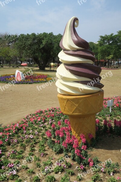 Tainan's Flowers Offering Ice Cream Duckweed Farm Park Free Photos