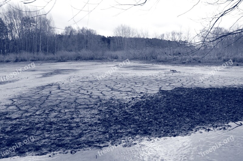 Dry Lake Lake Structure Nature Monochrome