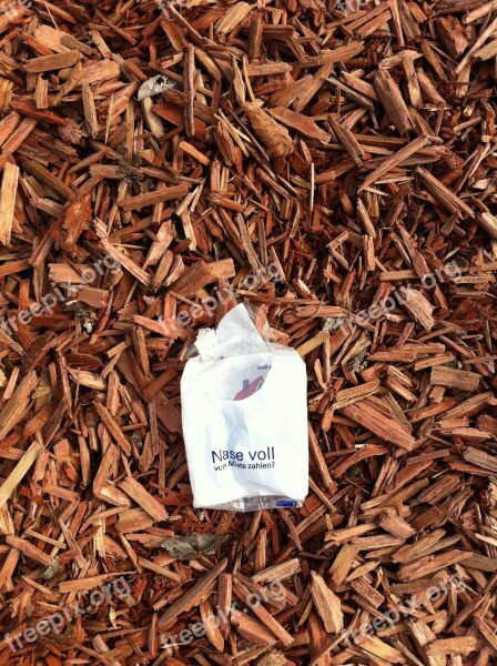 Bark Mulch Advertising Handkerchief Garbage Nose Full