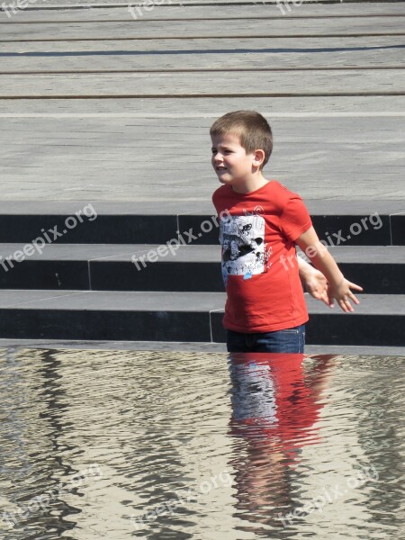 Water Square Kid Joy Budapest