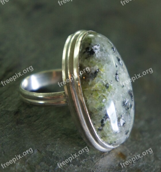 Prehnite Green Oval Silver Metal