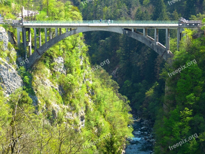 Bridge High Dangerous Gorge Abyss