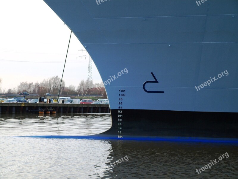 Ship's Bow Dream Ship Water Measure Front