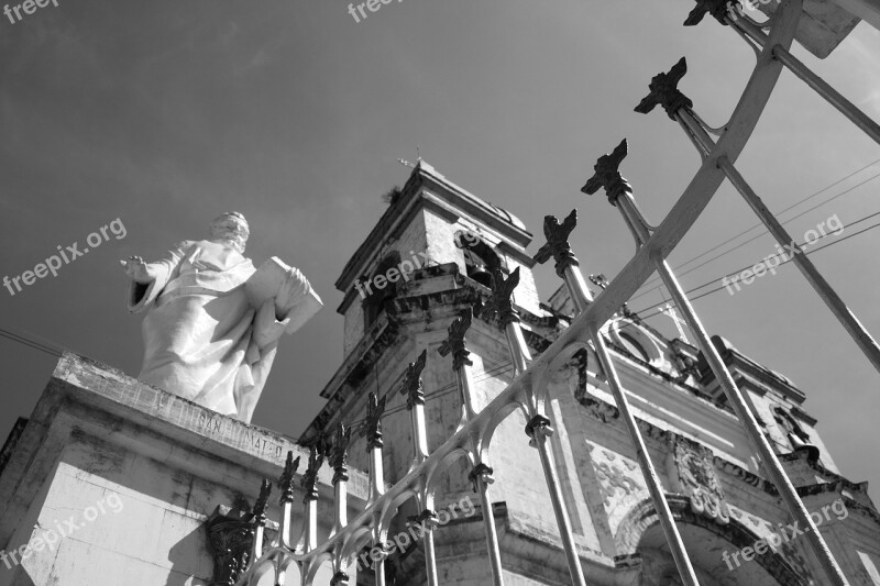 Church Statue Architecture Religion Landmark