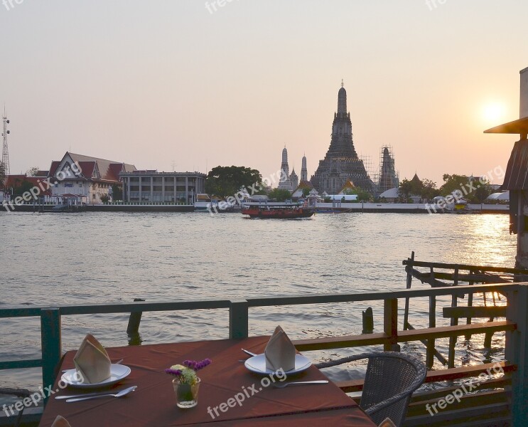 Sunset Bangkok Temple Of Dawn Dinner Romantic