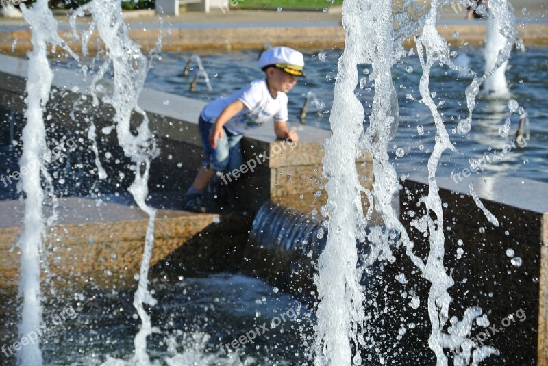 Fountains Water Baby Yaroslavl Free Photos