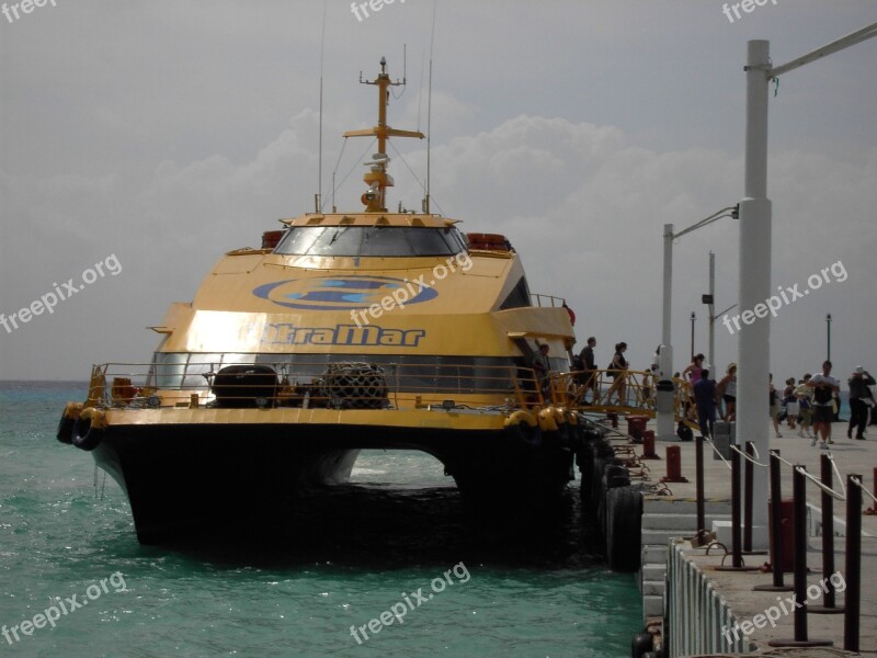 Ship Vacations Water Port Caribbean