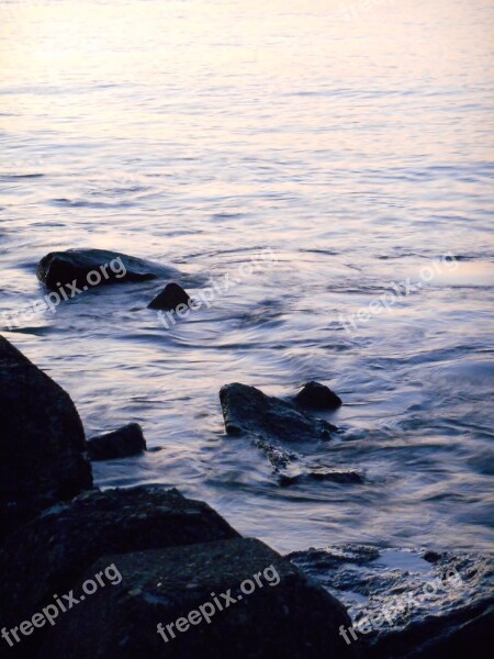 Sea Stone Rock A Quiet Evening