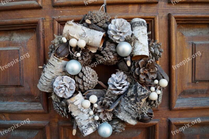 Wreath Cones Decoration Door Free Photos