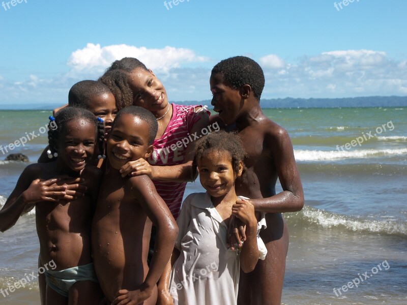 Children Laughing Beach Ethnic Free Photos