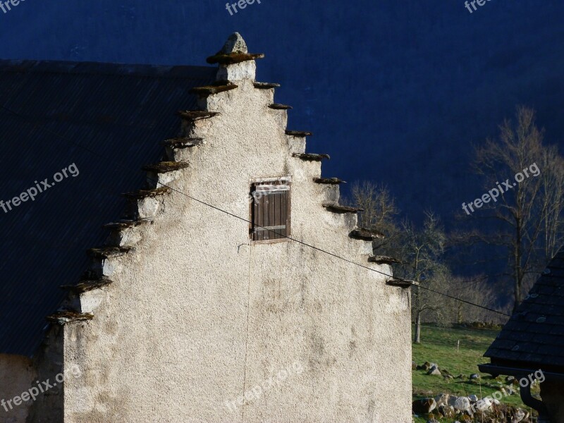 Building Roofing Wall Old Contrast