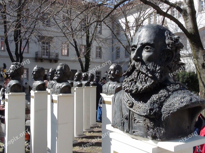 Statue Castle Buda Castle March City