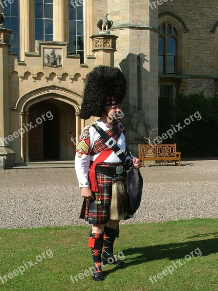 Bag Piper Scotland Duns Castle Estate Wedding Kilt