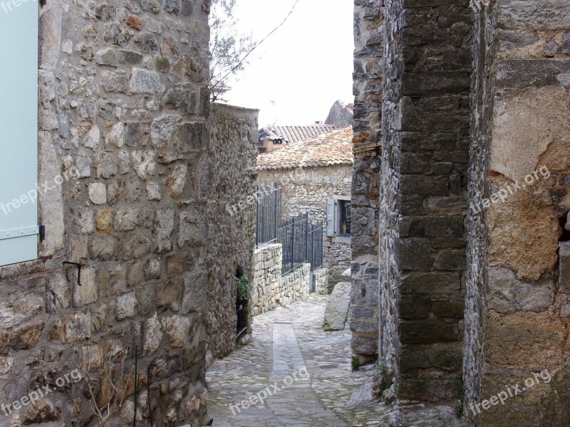 Medieval Village Lane Medieval Village Pavers