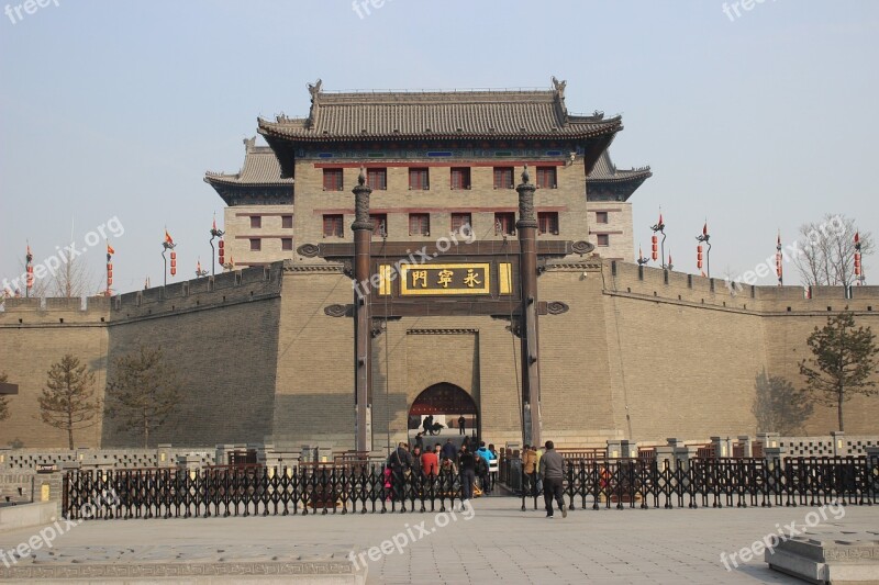 The Ancient City Of Xian 13 Dynasties City Gate The City Walls Yongning Gate