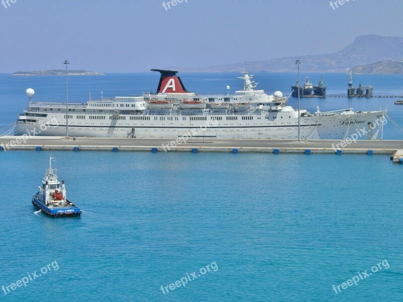 Cruise Ship Princes Daphne Port Madeira Vacations