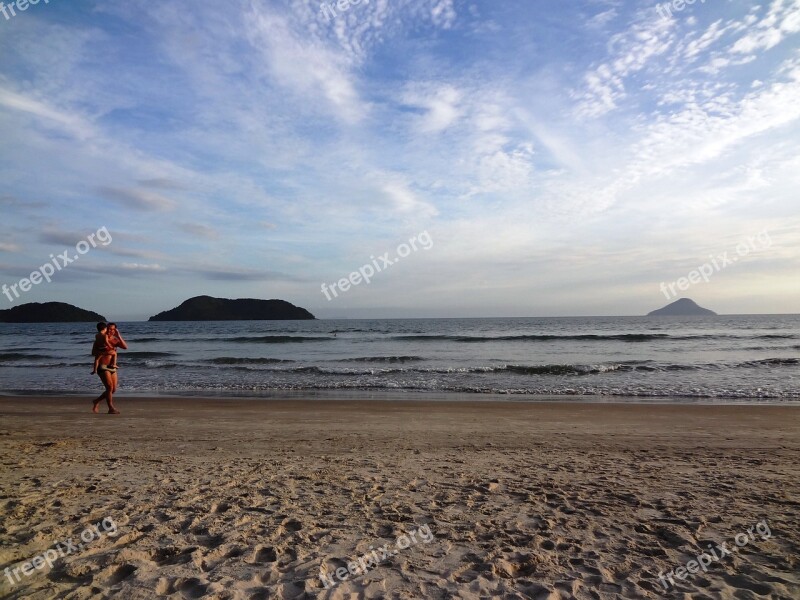 Beach Holidays Walk Exercise Summer