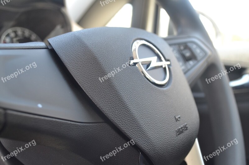 Opel Wed Car Helm Astra Travel