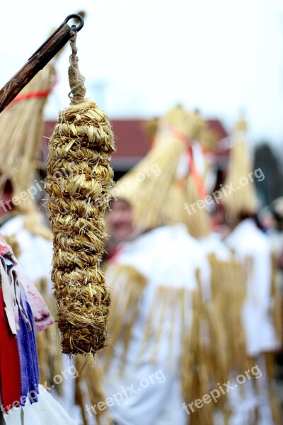 Straw Carol Carnival Carol Ružičky Blade