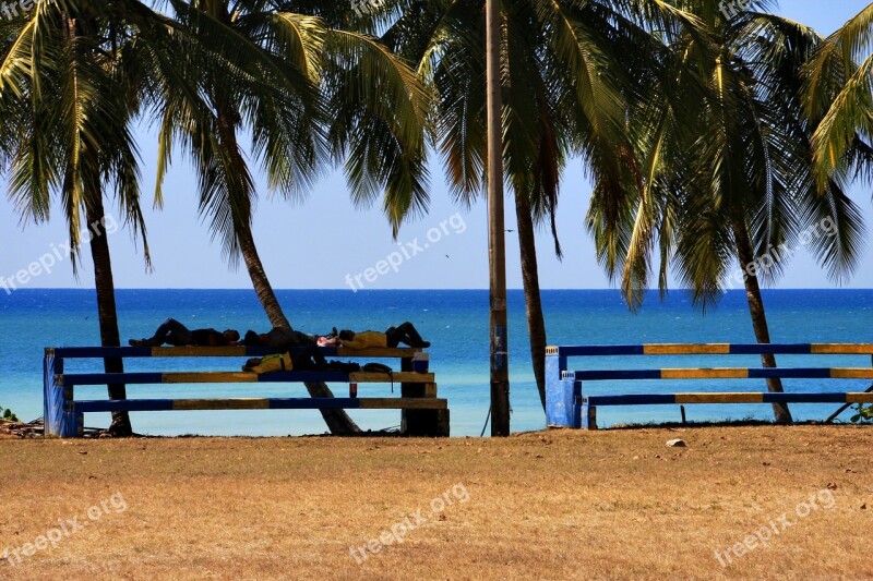 Siesta Bank Football Football Field Sea