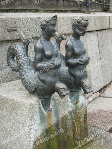 Fountain Wismar Figures Historic Center Water People