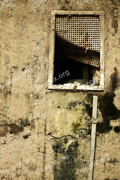 Bunker Old Lapsed Ruin Window