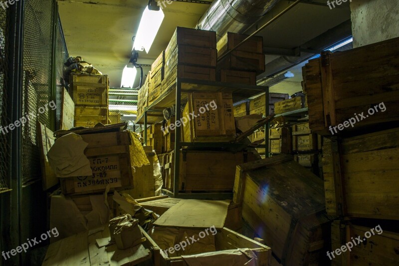 Bunker The Abandoned Boxes Gas Masks Digging