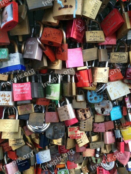 Love Cologne Bridge Love Symbol Connection