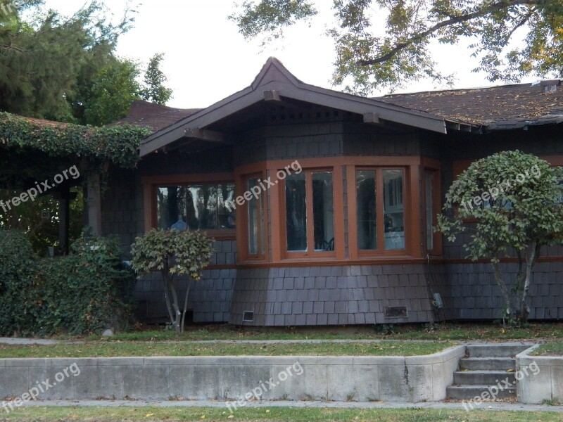 Cottage Bungalow Residence Architecture Siding