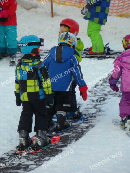 Ski Lessons Dwarfs Snow Skiing Beginners