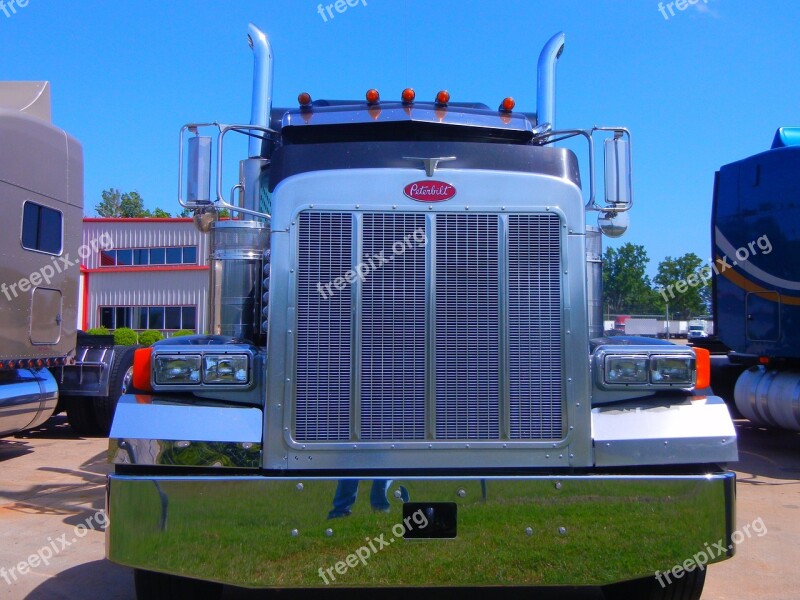 Eighteen Wheeler Truck Big Commercial Transportation