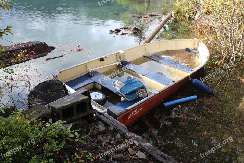 Boat Lake Flooded Rainfall Shore