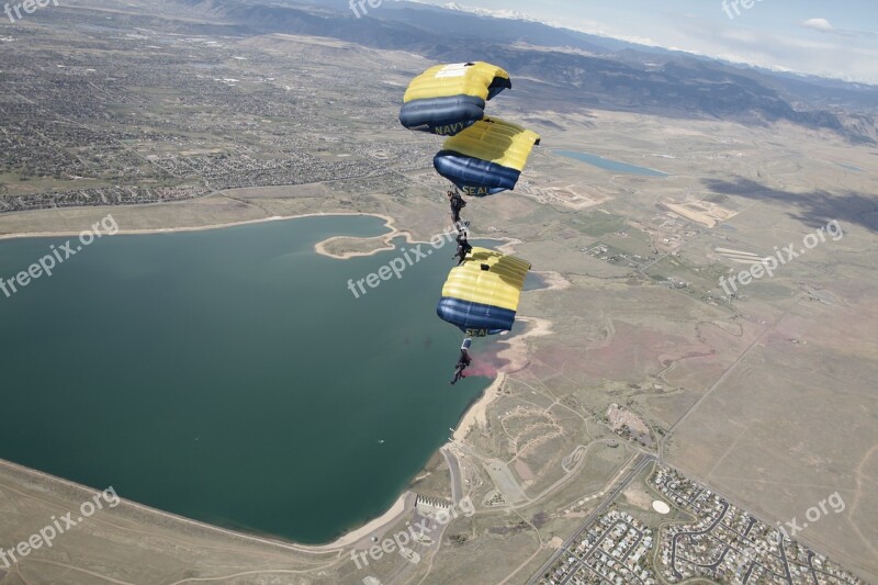 Parachute Team Skydiving Parachuting Demonstration