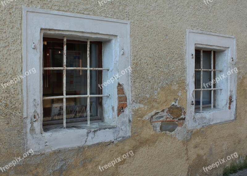 Facade Window View Bowever Old Building