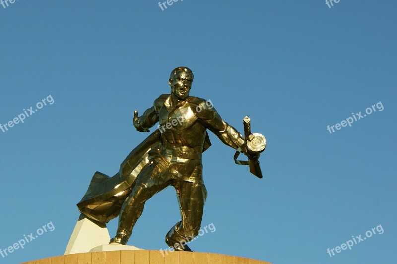 Ukraine Novo Odesa Memorial Statue Soldier