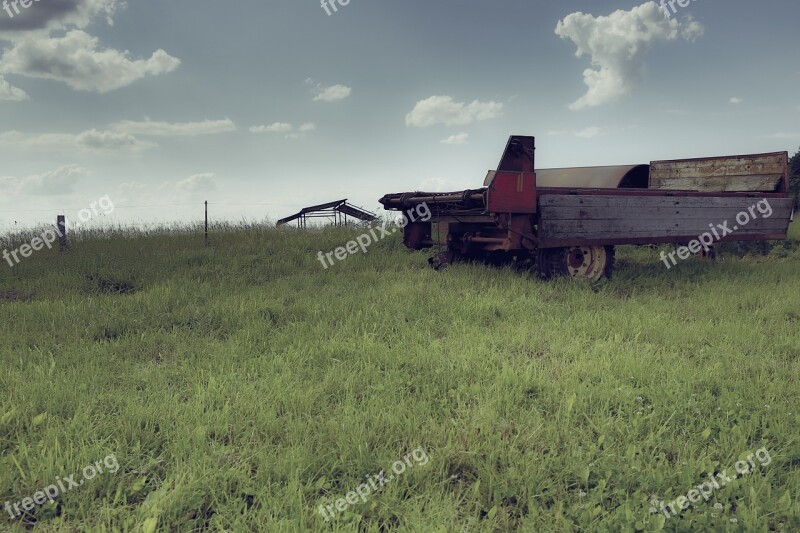 Agriculture Pasture Meadow Trailers Decay