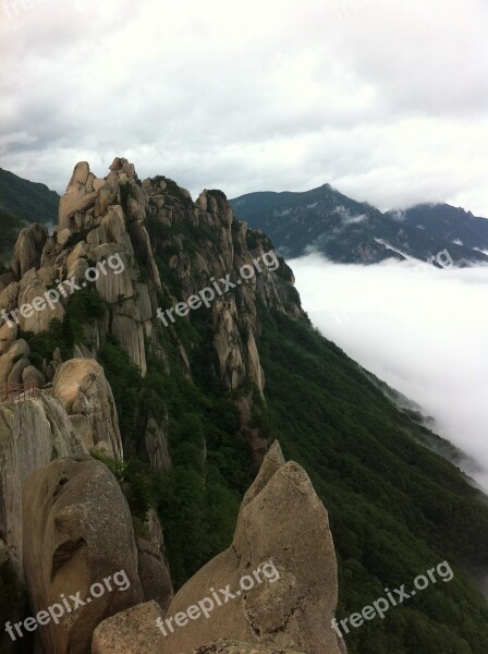 Ulsan Rock Mt Seoraksan A Sea Of ​​clouds Clouds And Mountains Free Photos