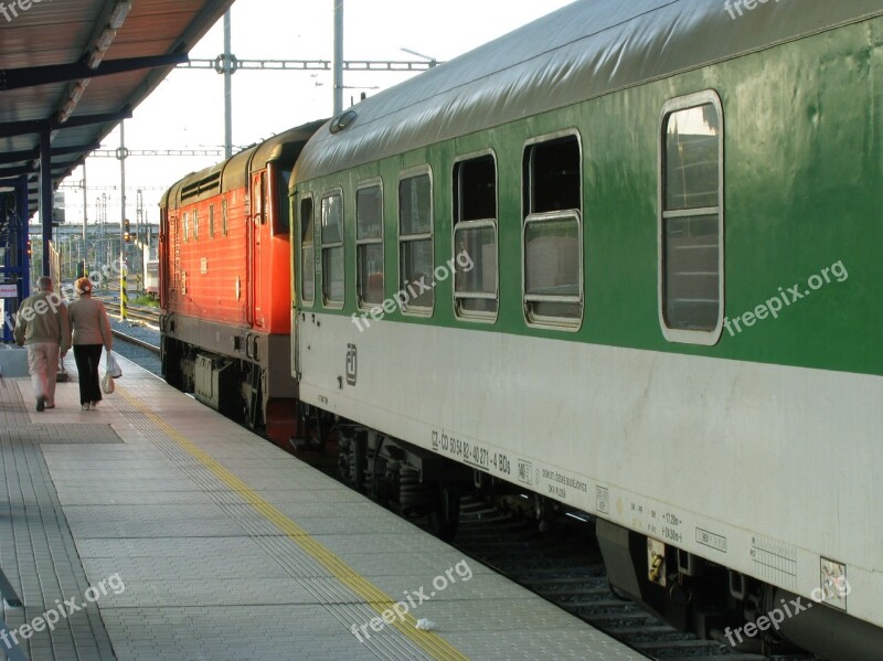 Train Railway Departure Railway Station Platform